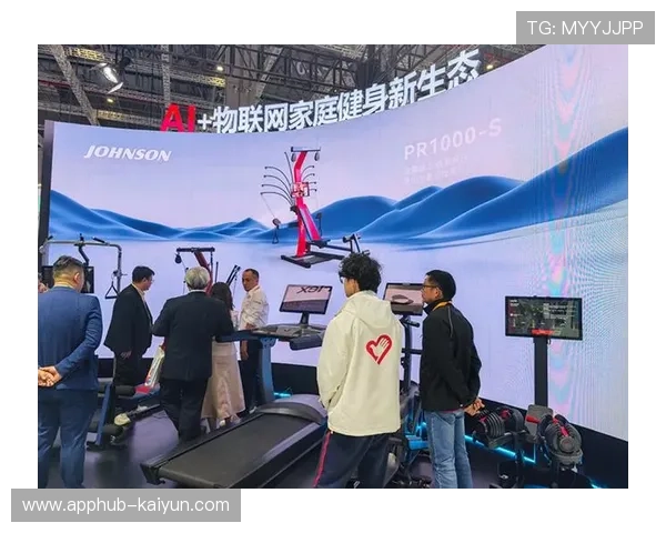 AI健身镜与可穿戴设备普及，专业级训练指导进入大众健身领域